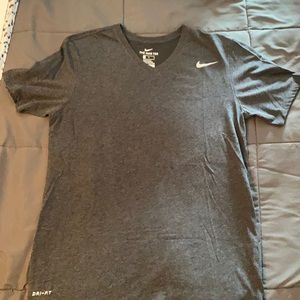 Men’s Medium Nike Dri Fit V neck t shirt
